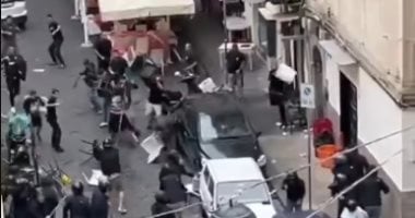 الاخبار اون لاين تنشر… نابولى ضد سبورتنج لشبونة.. إصابات واعتقالات بين جماهير الفريقين (فيديو)