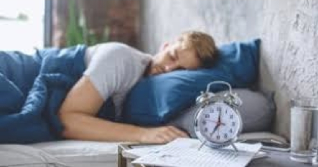 أضرار السهر لبعد منتصف الليل وتأثيره على الصحة