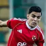 انفراد وخاص بموقعنا ... بن شرقي يتدخل لفض الاشتباك بين لاعبي الأهلي والجيش الملكي 20260207103405345_394.jpg