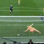 الاخبار اون لاين تنشر... الهلال ضد الاتحاد.. هدف وطرد في شوط أول ناري بكلاسيكو الدوري السعودي 20260221100057057_383.jpg